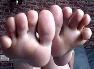 webcam fun with sexy young blonde twink