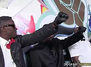 卡格尼林卡特黑人大屌跨种族轮奸狂干！💥