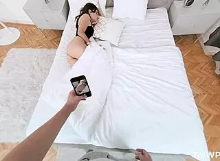 Shrima Malati床上不速之客手撸舔蛋