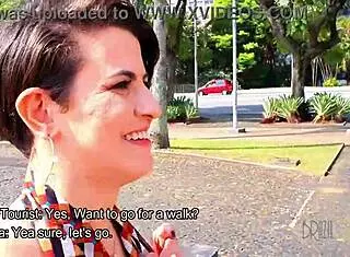 tourist meets beautiful clara lady snow in brazil for a fun date 😊