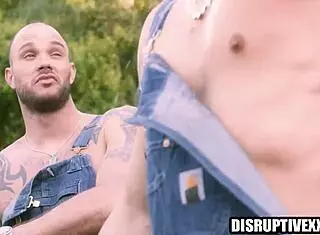 older milf with wet pussy goes hardcore