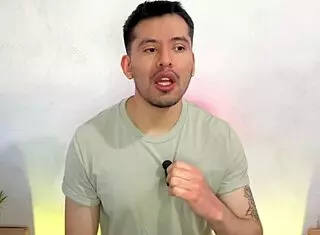 Boss Twink Sucks In Coffee Shop