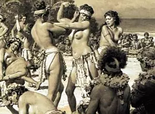 Vintage Erotic Drawings Bring Retro Anime Fantasies to Life