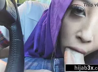 Rebellious Muslim Teen Sneaks Fuck with Boyfriend