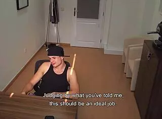 POV无套干捷克肌肉猛男脏探子赚快钱