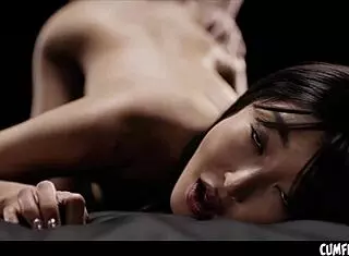 接受吧，百田惠理，一发又一发射进你湿润的阴道！