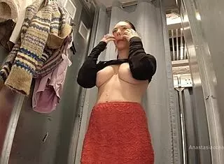 I Flash Naked in Open Fitting Room, So Bold!