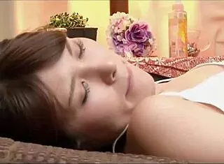 Wow! Japanese massage session turns steamy in 2019 video clip!