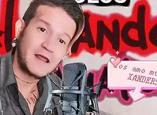 El Chacal Colombiano Le Dio Una Manoseada Al Pasivo Y Lo Hizo Gemir De Placer En Esta Primera Parte