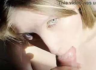 Sexy blonde hottie sucking cock in hentai anime blowjob scene 😍