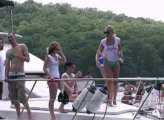 Party turns wild with topless fun on Lake Ozarks houseboats
