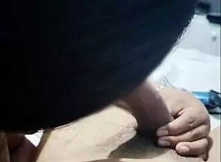 Le chupo el pene a mi primo con emocion