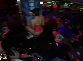 Mi Novio Nos Hace Sexo En Vivo Enfrente De Todos En El Establo De Mexicali