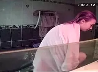 spying on amateur shower teen 18+ blonde french girl