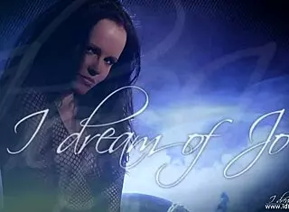 Surfs Up With Brunette Solo Masturbation On The Beach