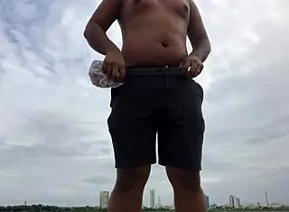 The big boy intensely tries to please with blowjob.