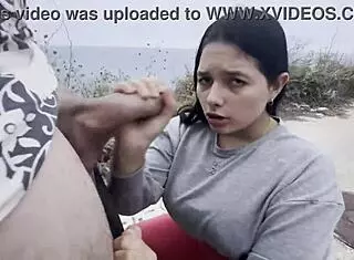 She sucks me for 200 euros, damn! 💦