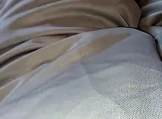 una bella cappella per una tettona con grandi tette naturali