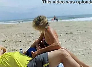 怪物鸡巴POV户外熟女当众再射