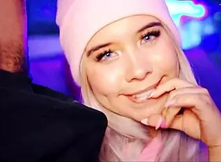 Valentina the university girl lives to have her mouth filled with cum her lips always ready for the next dick 😘🍆