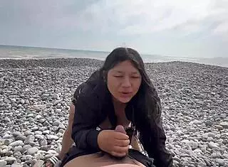 Met a sexy Peruvian on the beach, she refused creampie and gulped down my cum! 😈🏖️