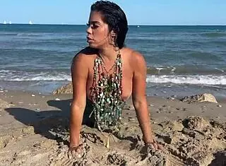 Mermaid Fantasies 10: Free First MN with Blowjob, Pool Muff Diving, and Cunilingus