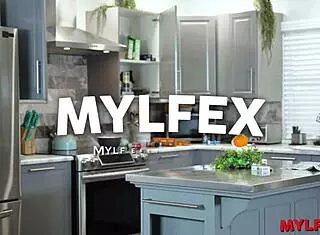 天哪继子鸡巴尺寸把我惊呆太大了！😱