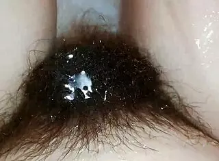 Wow, check out this hairy bush underwater in a super hairy pussy fetish clip!