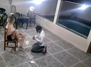 乞丐邂逅人妻cosplay野性做爱好运爆棚