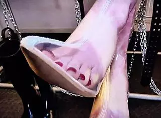 Submit Now to Your Dominant Latex Goddess