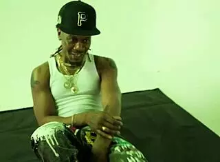 She's Sucking Dick Like a Popsicle! So Nasty!