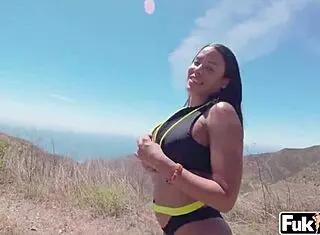 Luna Star's Sloppy Deepthroat and Fuck on Vacation