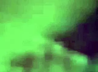 Filipino girl books hot sex service now!