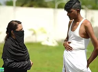 Indian Muslim Bhabhi BANGED Hard by Choto Dada in HOT Action!