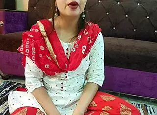 舅哥问舅嫂小姨子想不想在下面狗狗式干