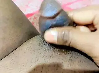 rubbing my limp little clitty while pissing, so sexy