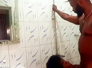 Ebony Woman Meets Her New Male Friend for the First Time in Homemade Video