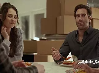 con artists lie but cougar reagan foxx instincts win