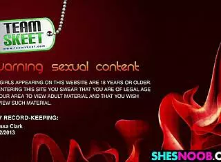 18 yo Marissa Clark takes huge dick, damn! 😍