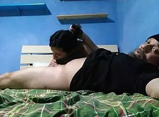 i look like a hot 18yo nymph and bluezao loves it 😍