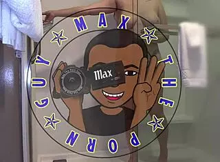 黑兹尔本想打飞机结果深喉大黑屌口爆