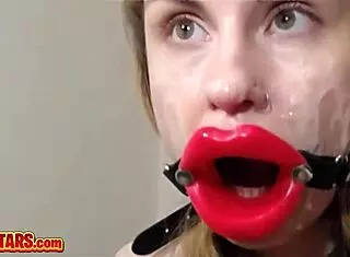 Watch this amateur's incredible no gag reflex deepthroat blowjob and cum show on webcam!