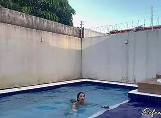 i caught my hot neighbor drii cordeiro playing with a sex machine in her backyard