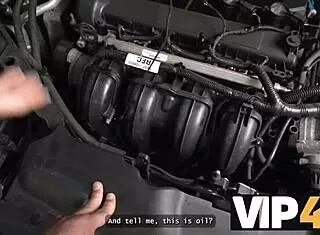 Look how Texas Patti turns on men with her mature charm in public!