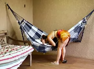 Novinho Colocou Bronzeador Na Minha Mulher Fodeu Ela E Gozou Na Sua Boca