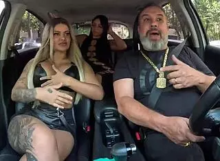 Dj Jhenny taught Ted mixing skills with a juicy outdoor Brazilian lick.