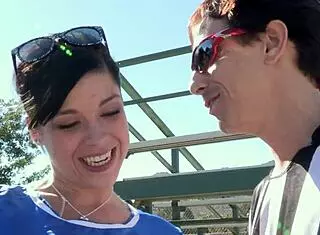 Does Savannah Camden let the referee fuck her?