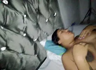 I enjoy my best friend's house so she swallows my cum 😏