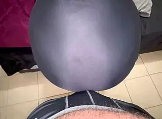 vagina peluda bajo la falda asmr