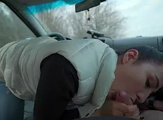 Beauty Intensely Sucks Off In Her Car